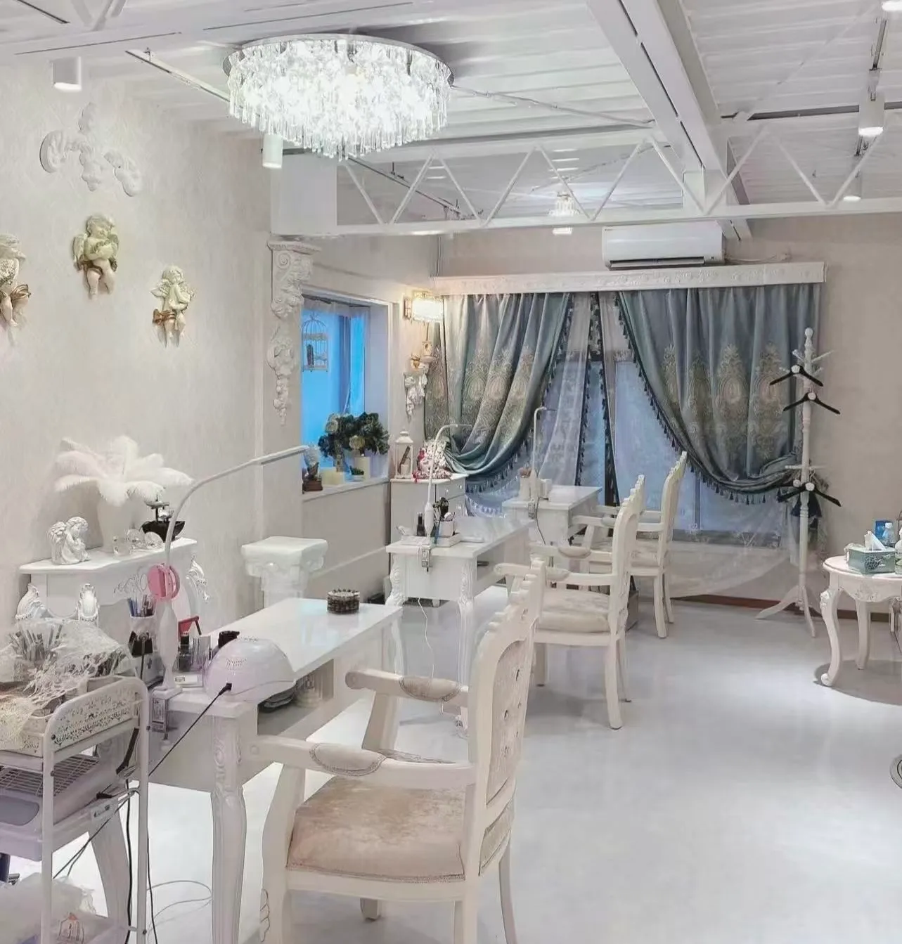 Ubuntu Beauty Salon