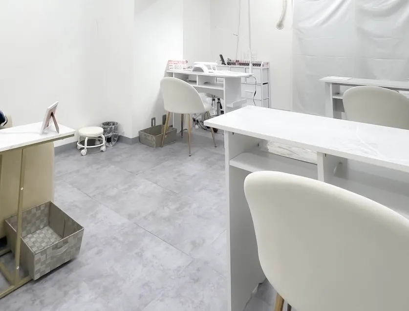 Nail salon LUMIERE